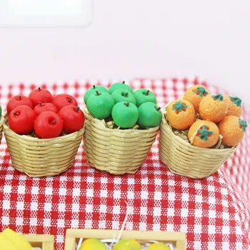1/12 Babaház miniatűr kiegészítők Mini gyanta Gyümölcskosár Szimuláció Narancssárga alma szőlő modell játékok babaház dekorációhoz