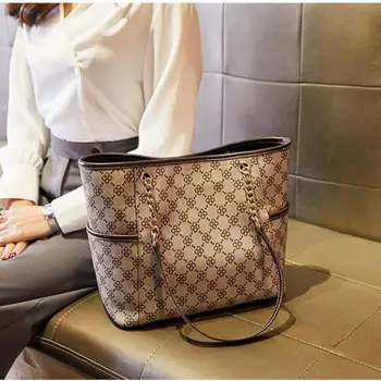 2023 Női táska tervező Luxus kézitáskák nyomtatva Nagy kapacitású vödör Egyszerű női táska Híres márka válltáska Hölgyek