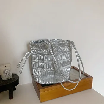 Ezüst redős húzózsinóros váll vödör táskák női tervező puha PU bőr kis kézitáskák női alkalmi pénztárca hónalj táska