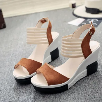 Női alkalmi szandál 2023 Új nyári divat ékek Platform cipők Női tervező Halszáj Róma szandál Sandalias De Mujer