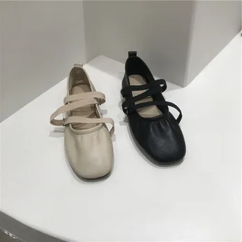 Női cipők 2023 Márka designer cipők Nő szögletes lábujj bőr lakások vintage keskeny sávos naplopók